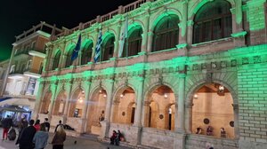 Η Λότζια φωτίστηκε πράσινη για την Παγκόσμια Ημέρα Χολαγγειοκαρκινώματος