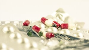 Από το φαρμακείο του ΕΟΠΥΥ … στη γειτονιά τα φάρμακα υψηλού κόστους