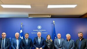 Ηράκλειο: Σύσκεψη στο ΥΠΑΑΤ για την αγροτική οδοποιία και τα αρδευτικά έργα στην ενδοχώρα