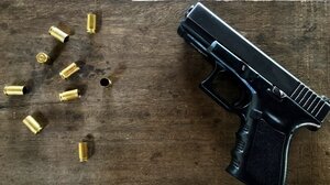 ΗΠΑ: Δικάζεται ο πατέρας του 14χρονου που σκότωσε τέσσερις ανθρώπους - Του είχε χαρίσει το όπλο ως χριστουγεννιάτικο δώρο