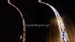  Ουρές χιλιομέτρων και ταλαιπωρία στην εθνική οδό Αθηνών - Λαμίας (ΒΙΝΤΕΟ) 