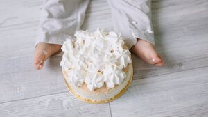 Πάβλοβα με γεύση λεμόνι