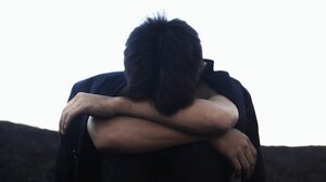 Στιγμές αγωνίας στα Χανιά – Αστυνομικοί έσωσαν νεαρό που ήθελε να δώσει τέλος στη ζωή του