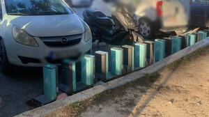 Αυτοκίνητα καταλαμβάνουν θέσεις ηλεκτρικών ποδηλάτων