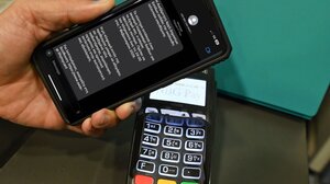 Από τα fake δέματα στα fake SMS της ΑΑΔΕ - Χωρίς σταματημό οι ψηφιακές απάτες