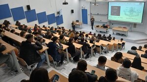 Μαθητές και καθηγητές από σχολεία της Κρήτης υποδέχτηκε στις Βούτες το Πανεπιστήμιο