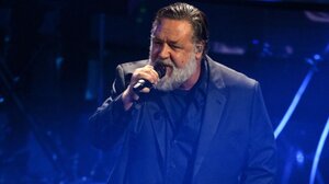 Ο Ράσελ Κρόου στο TikTok για την εντυπωσιακή συλλογή ρολογιών του