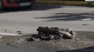 Καθίζηση στη Λεωφόρο Συγγρού: Άνοιξε τρύπα στη μεσαία λωρίδα