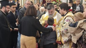 Η Θεία Κοινωνία, η Ευλογία και τα δώρα του νέου Μητροπολίτη!