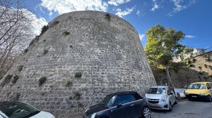 Εντολή σοκ: Σφραγίστε τώρα τα πάρκινγκ στα Ενετικά Τείχη!