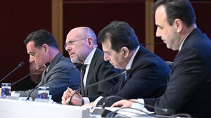 Νέο πλαίσιο για την προστασία των ανηλίκων: Ψηφιακά εργαλεία, αυστηροί έλεγχοι και μηδενική ανοχή στην πώληση καπνού και αλκοόλ