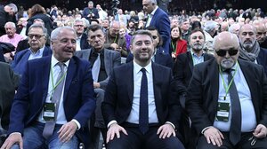 ΠΑΣΟΚ: Πέφτει η αυλαία στο συνέδριο με την εκλογή νέας Κεντρικής Επιτροπής