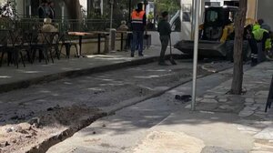 "Οπτικές ίνες το πρωί της Κυριακής, στην πλατεία Αγίας Αικατερίνης - Με ποια λογική;"