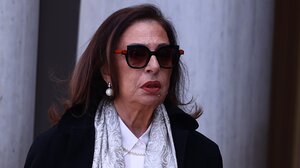 Συγκλόνισε η Χάρις Αλεξίου στον επικήδειο για τη Μαρινέλλα