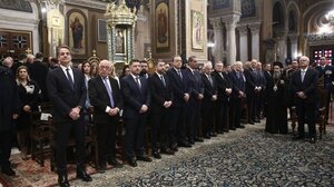 Παρουσία του Κυρ. Μητσοτάκη και Κων. Τασούλα η δοξολογία για την Εθνική Επέτειο της 25ης Μαρτίου στον Ιερό Μητροπολιτικό Ναό Αθηνών
