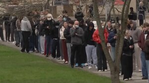 Βρετανία: Σε έξαρση η μηνιγγίτιδα με 34 κρούσματα - Ουρές φοιτητών για να εμβολιαστούν