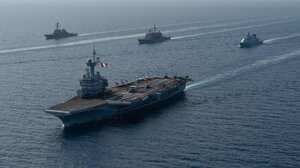 Ρότα για την ανατολική Μεσόγειο έβαλε το γαλλικό αεροπλανοφόρο Σαρλ Ντε Γκολ