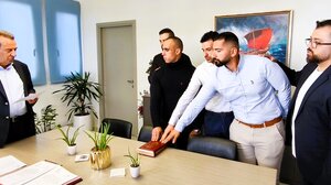 Πέντε νέοι δημοτικοί αστυνομικοί ορκίστηκαν στο Δήμο Χερσονήσου