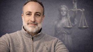 Γιάννης Ευαγγελάτος: «Δεν μπορούσα ποτέ να φανταστώ ότι θα τους ενοχλούσε ακόμη και το ότι ανέπνεα ελεύθερα…»