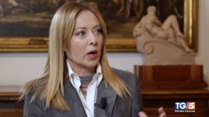 Μελόνι: Ανησυχητική η κρίση -Δεν μπορούμε να επιτρέψουμε πυρηνικούς πυραύλους στο Ιράν