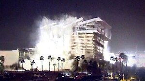 Καζίνο στο Λας Βέγκας κατεδαφίστηκε με ελεγχόμενη έκρηξη