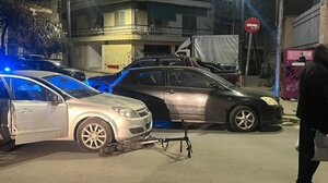 Τροχαίο στο κέντρο της Λάρισας: Ηλεκτρικό πατίνι με δύο ανήλικους συγκρούστηκε με αυτοκίνητο