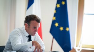 Μακρόν: H G7 προσανατολίζεται στην άντληση πετρελαίου από τα στρατηγικά αποθέματα των χωρών