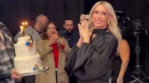 Η Μαρία Μπακοδήμου έγινε 61 ετών: Η τούρτα – έκπληξη που της έκαναν οι συνεργάτες της 