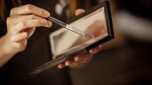 Σε τροχιά ανάπτυξης η ελληνική αγορά καλλυντικών