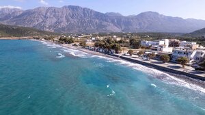Η Παχειά Άμμος με τις ξακουστές ψαροταβέρνες