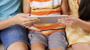 Οθόνες, παιδιά και μάτια: Προστασία με την υπογραφή των Οπτικών Κέντρων Μαρκάκης