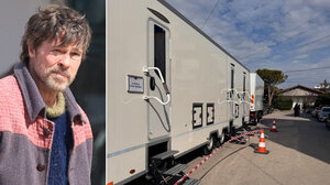 Σε στούντιο στο Μενίδι ο Μπραντ Πιτ για τα γυρίσματα της ταινίας του: Στήθηκε σκηνικό τεχνητής τρικυμίας για το «The Riders»