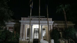 Έκτακτη σύσκεψη στο Μαξίμου για τις επιπτώσεις του πολέμου στη Μέση Ανατολή στην ελληνική οικονομία
