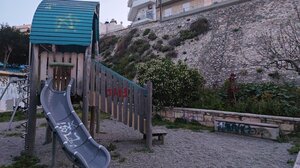 Η εγκαταλελειμμένη παιδική χαρά στην Ανάληψη 