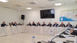 Δήμαρχοι του νότου: Θέλουν οδική σύνδεση με το νέο διεθνές αεροδρόμιο Καστελίου 