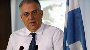Θεοδωρικάκος: Η κυβέρνηση ετοιμάζει επιπρόσθετα μέτρα για την αντιμετώπιση της κρίσης