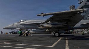 Επιχείρηση του Ισραήλ με πάνω από 250 βόμβες και 100 αεροσκάφη: Έπληξαν ιρανικά αρχηγεία