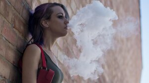 Ανησυχητική αύξηση καπνίσματος και ατμίσματος στους εφήβους στην Ελλάδα