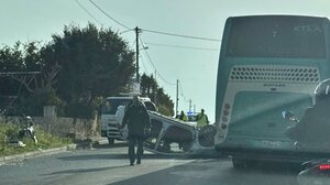 Ηράκλειο: Πρωινό τροχαίο με εκτροπή οχήματος και εγκλωβισμό στη ΒΙΠΕ 