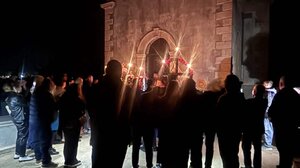 Επισκοπή: Συγκίνηση στο κοιμητήριο κατά την περιφορά του Επιταφίου 