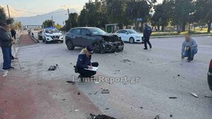 Σοβαρό τροχαίο στη Λαμία: Παραβίασε το STOP και τους εμβόλισε