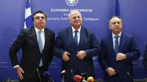 Αλλαγή σκυτάλης στο υπ. Αγροτικής Ανάπτυξης: «Στόχος μας η αναδιάταξη του πρωτογενούς τομέα» είπε ο Μαργαρίτης Σχοινάς