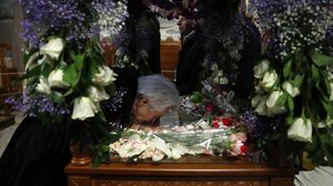 Μ. Παρασκευή: Ημέρα σιωπής και κατάνυξης – Ολοκληρώθηκαν οι τελετές Αποκαθήλωσης από άκρη σε άκρη της χώρας