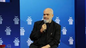 Έντι Ράμα: Έκανα χιούμορ όταν είπα ότι δεν είστε απόγονοι του Πλάτωνα 