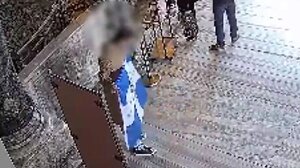 Τουρκία: Συνελήφθησαν δύο Έλληνες - Σήκωσαν ελληνική σημαία που έγραφε "Ορθοδοξία ή Θάνατος" μέσα στην Αγία Σοφία