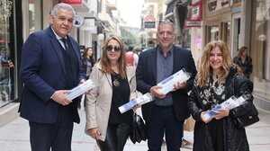 Δίπλα στους επιχειρηματίες του Ηρακλείου το Επιμελητήριο - Συμβολική επίσκεψη της διοίκησης στην αγορά