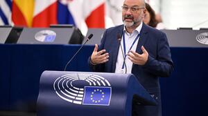 Αρναούτογλου προς Κομισιόν: Ζήτημα ζωής και θανάτου η εναέρια ορεινή διάσωση – γιατί καθυστερεί το σύστημα HEMS στην Ελλάδα;