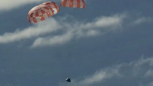 Επέστρεψε στη Γη το πλήρωμα της αποστολής Artemis 2 - Δείτε βίντεο