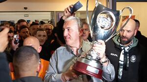 ΑΠΟΘΕΩΣΗ: Έφτασε στην Κρήτη ο θριαμβευτής ΟΦΗ!