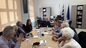 Στον καθηγητή Νεοελληνικής Φιλολογίας Στέφανο Κακλαμάνη προτείνεται να απονεμηθεί το Βραβείο «Νίκος Καζαντζάκης» του Δήμου Ηρακλείου για το 2025